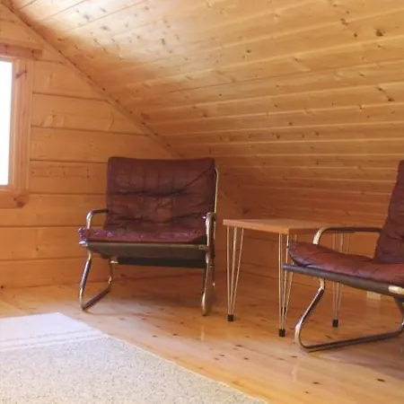 Lomakylae Tapiola 别墅 *