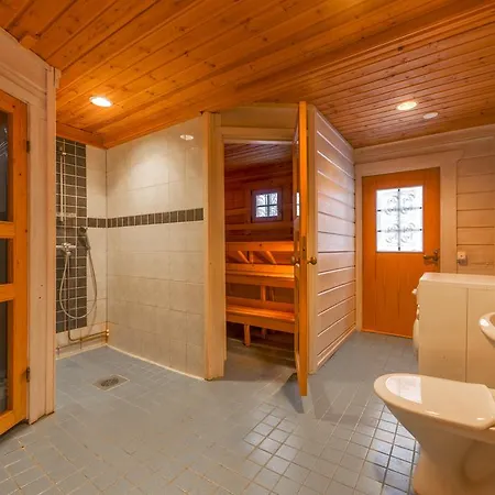 别墅 Lomakylae Tapiola *